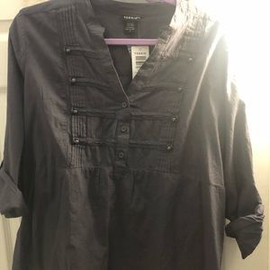 Torrid gray pullover button shirt size 1